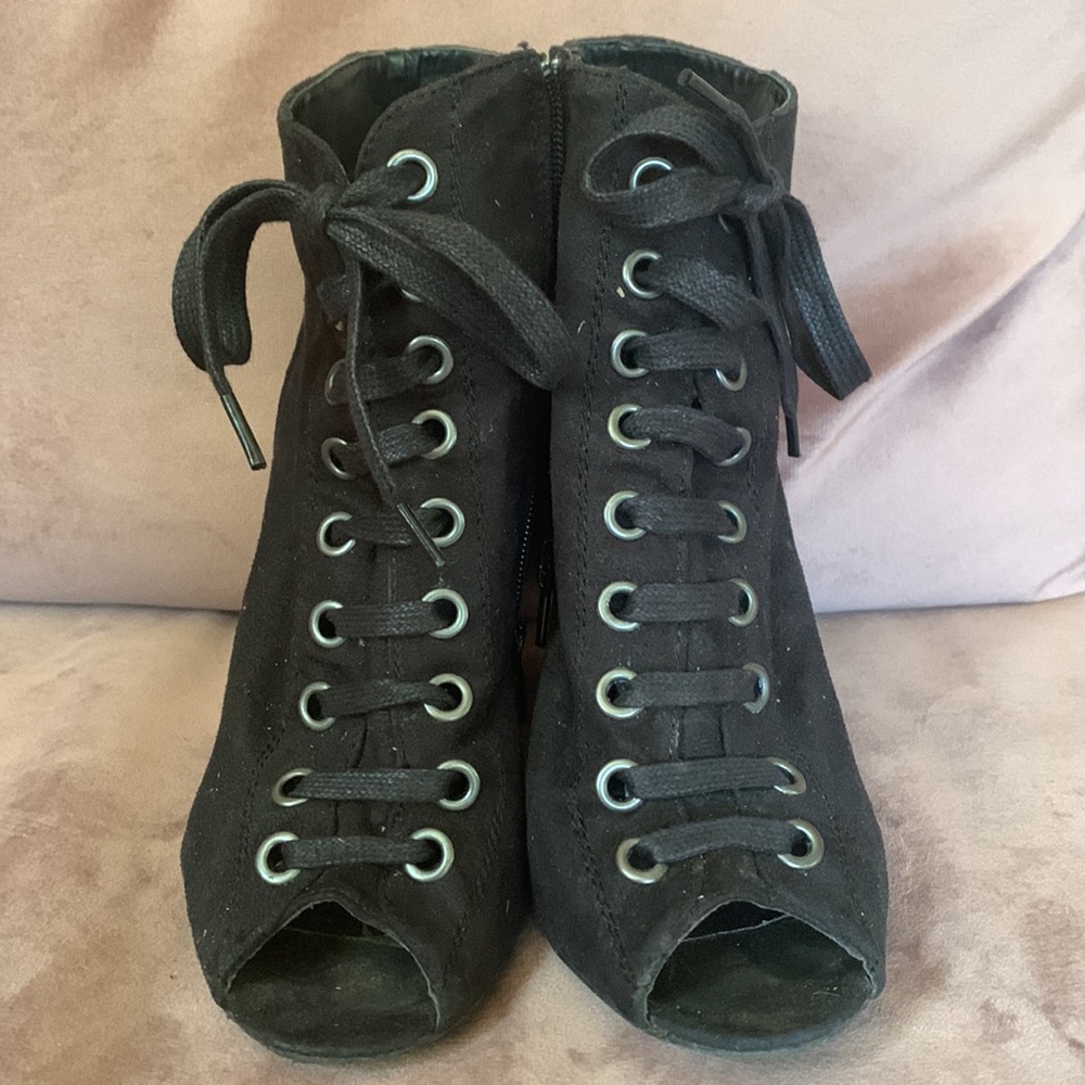 Black Fioni peep toe high heel boots